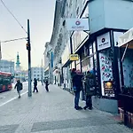 Center - Blue