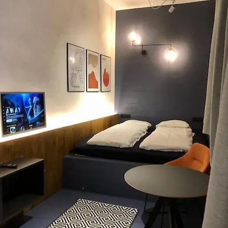 Center - Blue Bratysława